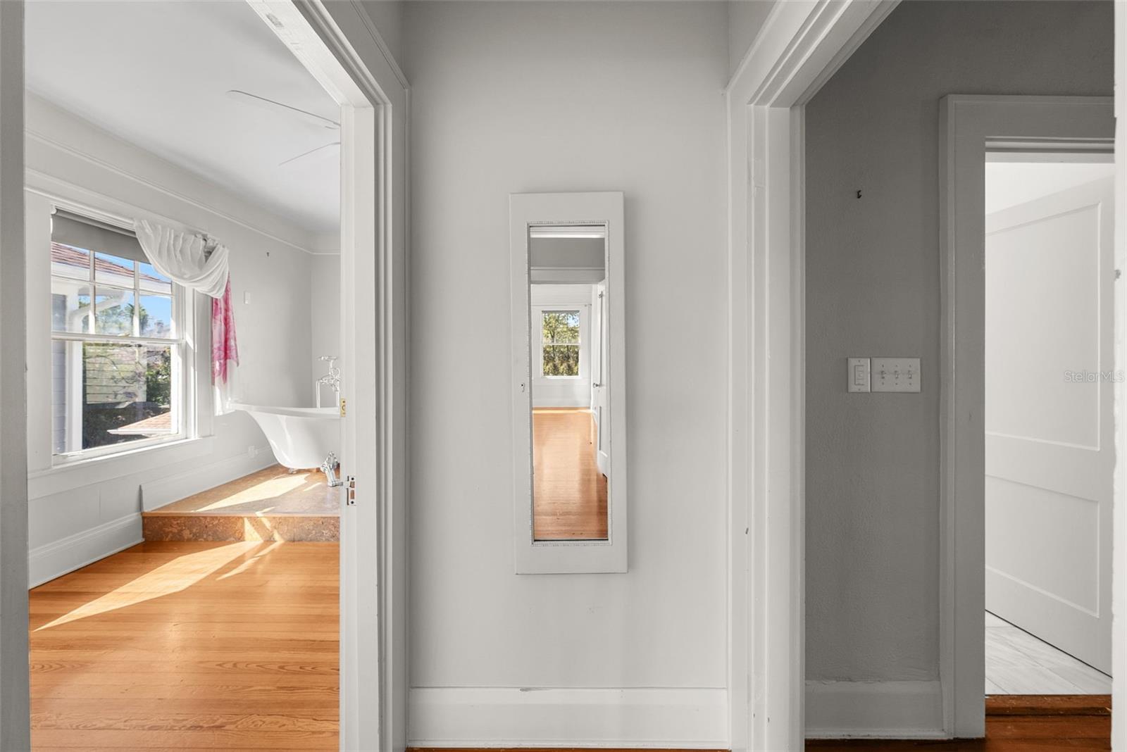 Image 43 of 72 For 701 Edison Avenue