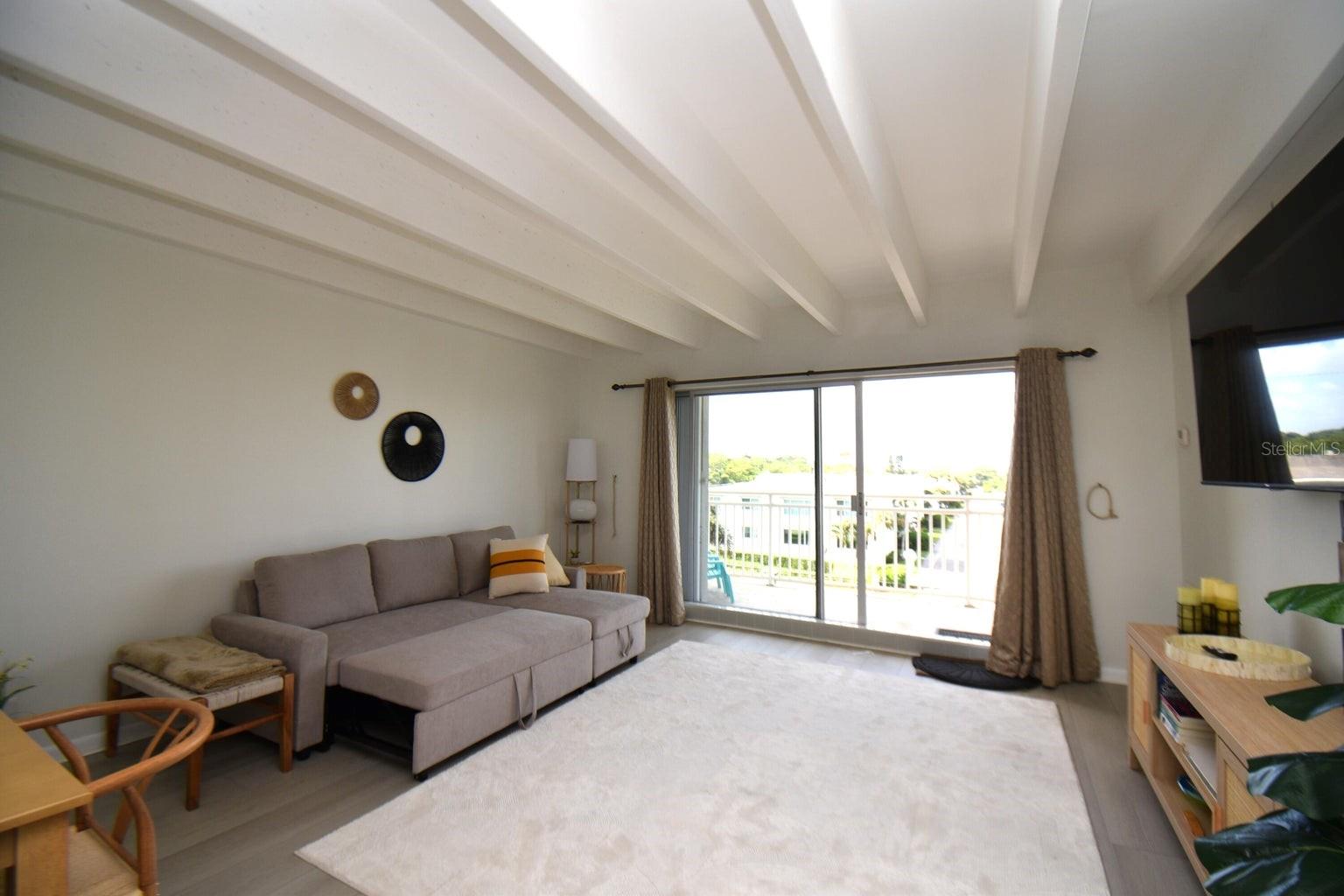 Image 8 of 46 For 4500 Ocean Boulevard 309