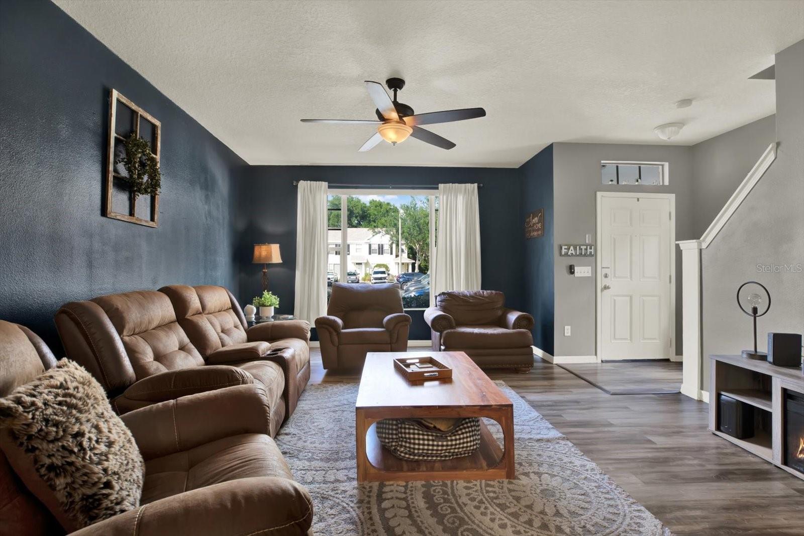 Image 4 of 22 For 11041 Black Swan Court