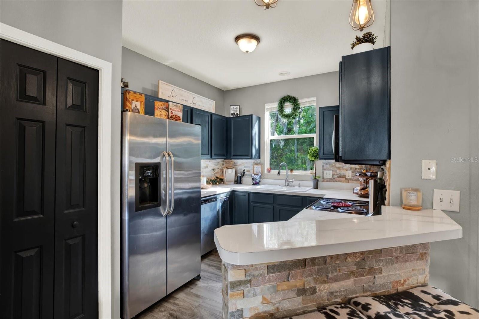 Image 6 of 22 For 11041 Black Swan Court