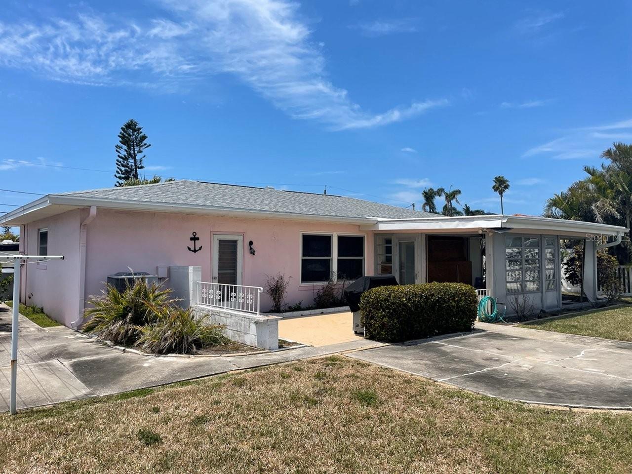 Image 2 of 3 For 11365 4th Street E