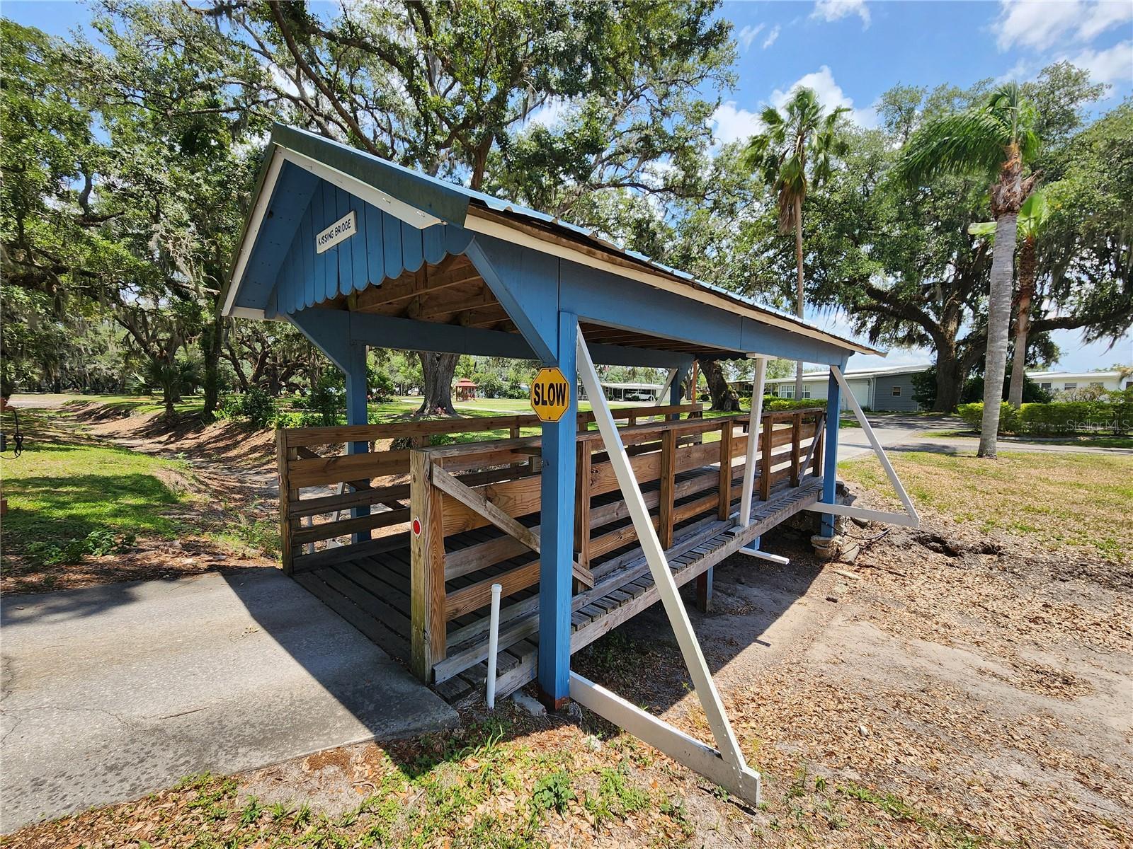 Listing photo id 19 for 5144 Betmar Drive