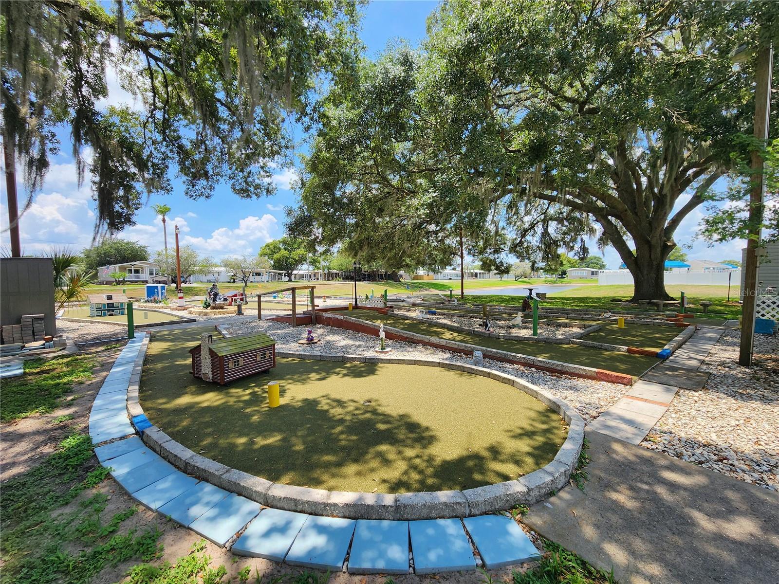 Listing photo id 24 for 5144 Betmar Drive