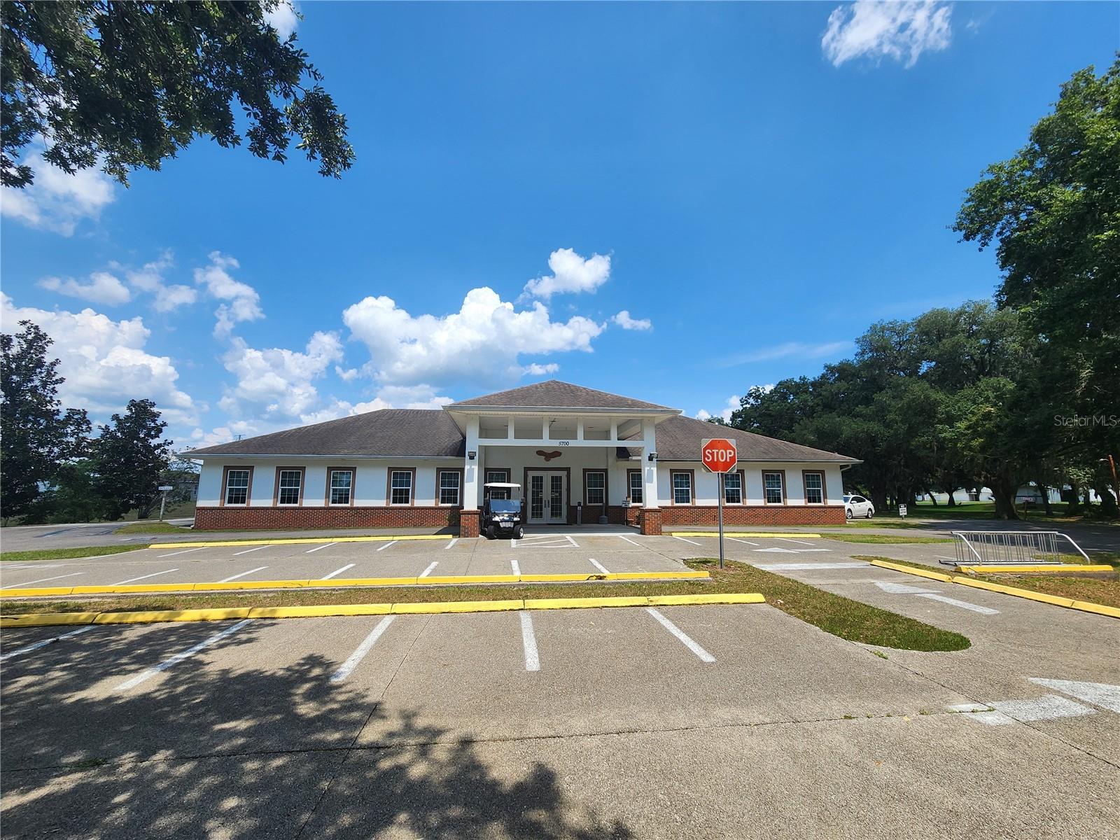 Listing photo id 31 for 5144 Betmar Drive