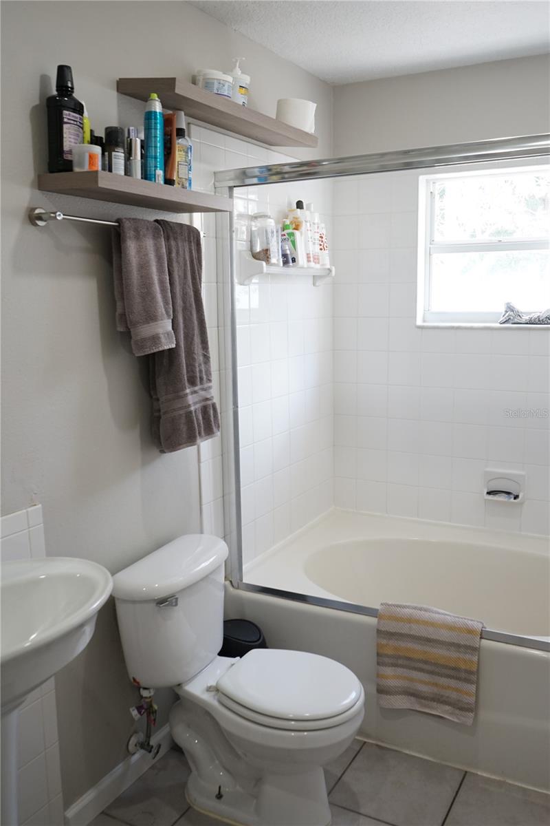 Image 20 of 31 For 7623 Wiltshire Park Place