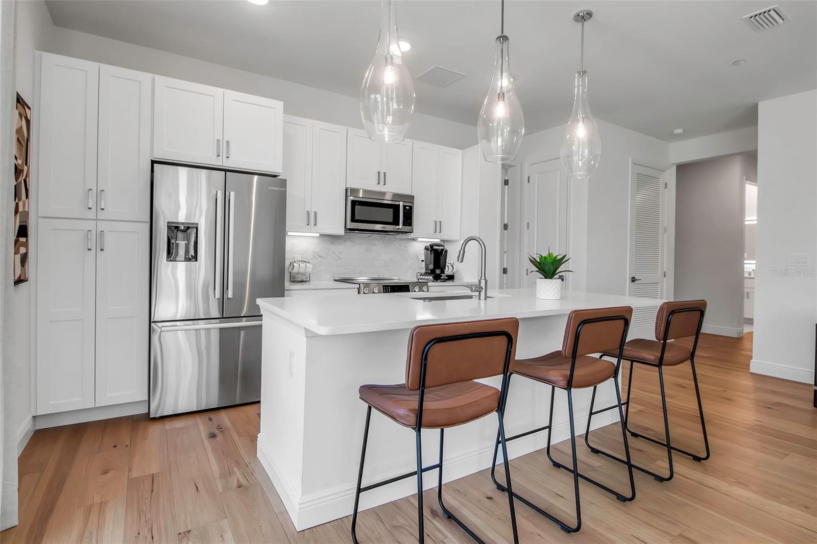 Image 11 of 48 For 600 3rd Avenue S 201