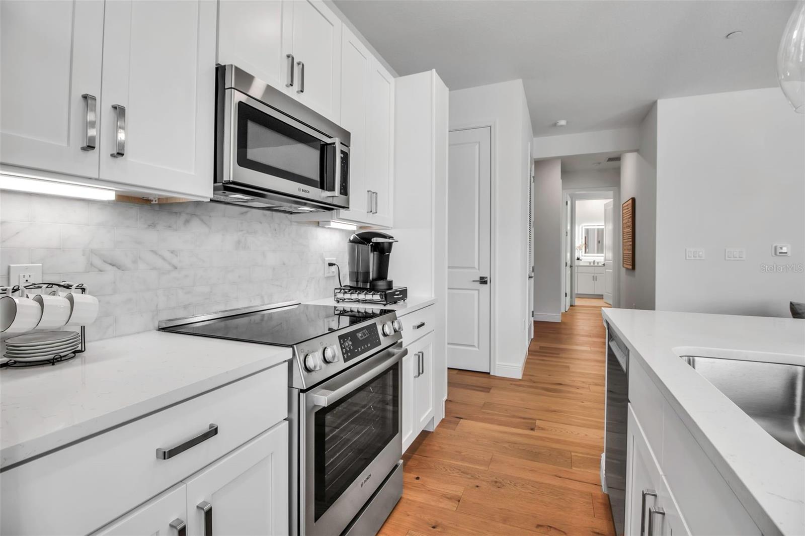 Image 14 of 48 For 600 3rd Avenue S 201