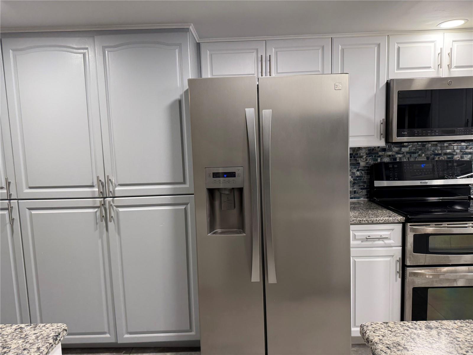 Image 4 of 16 For 400 Island Way 505