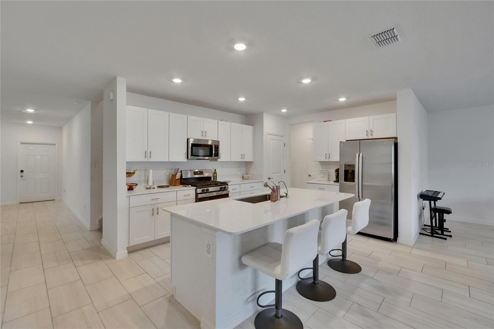 Image 15 of 95 For 34780 Rainville Loop