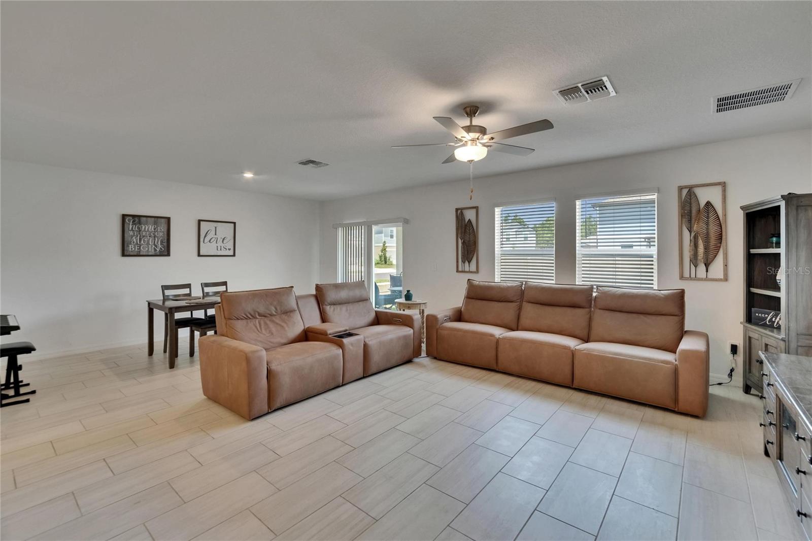 Image 22 of 95 For 34780 Rainville Loop