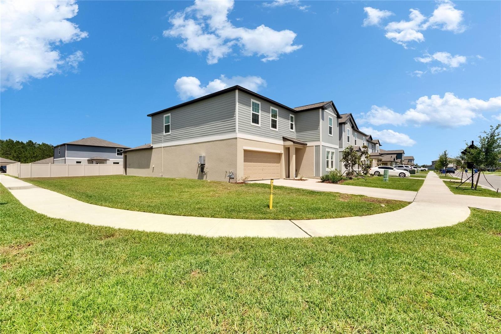 Image 4 of 95 For 34780 Rainville Loop