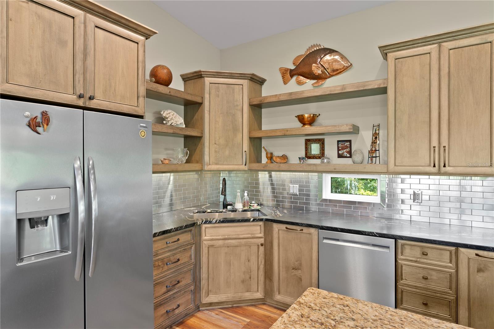 Image 12 of 99 For 7508 Ola Avenue