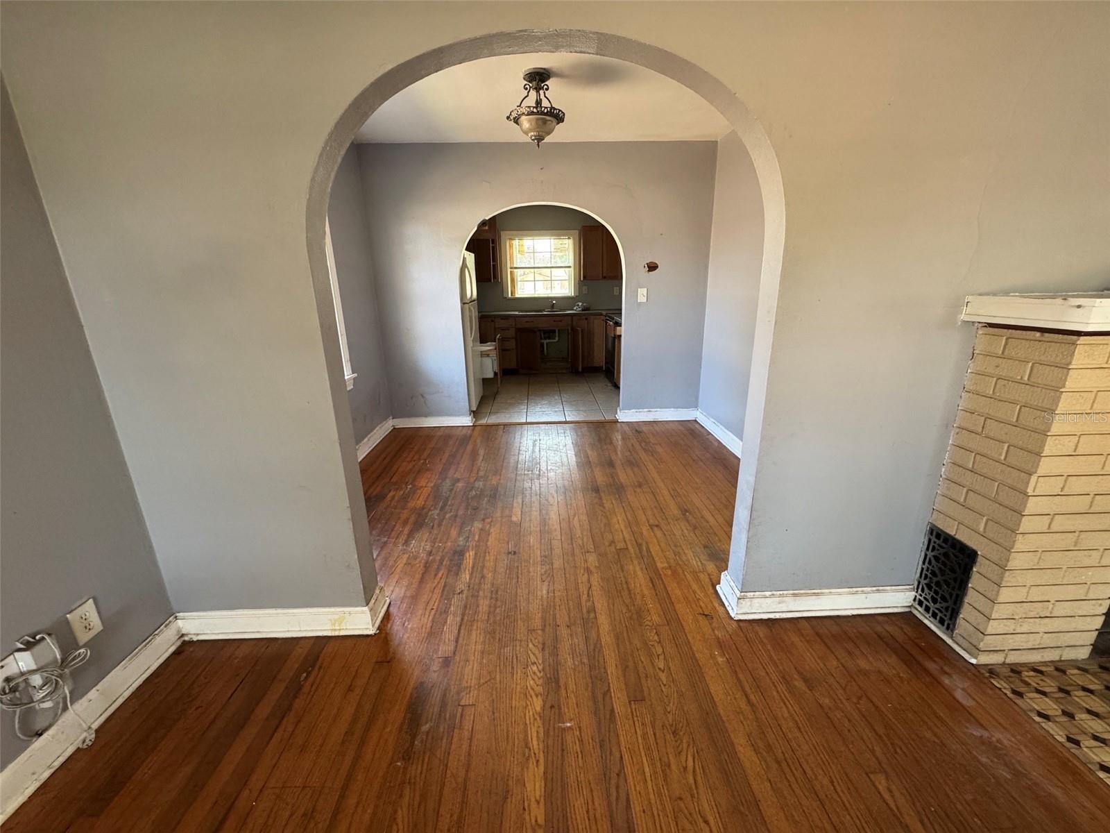 Image 4 of 11 For 536 89th Avenue N