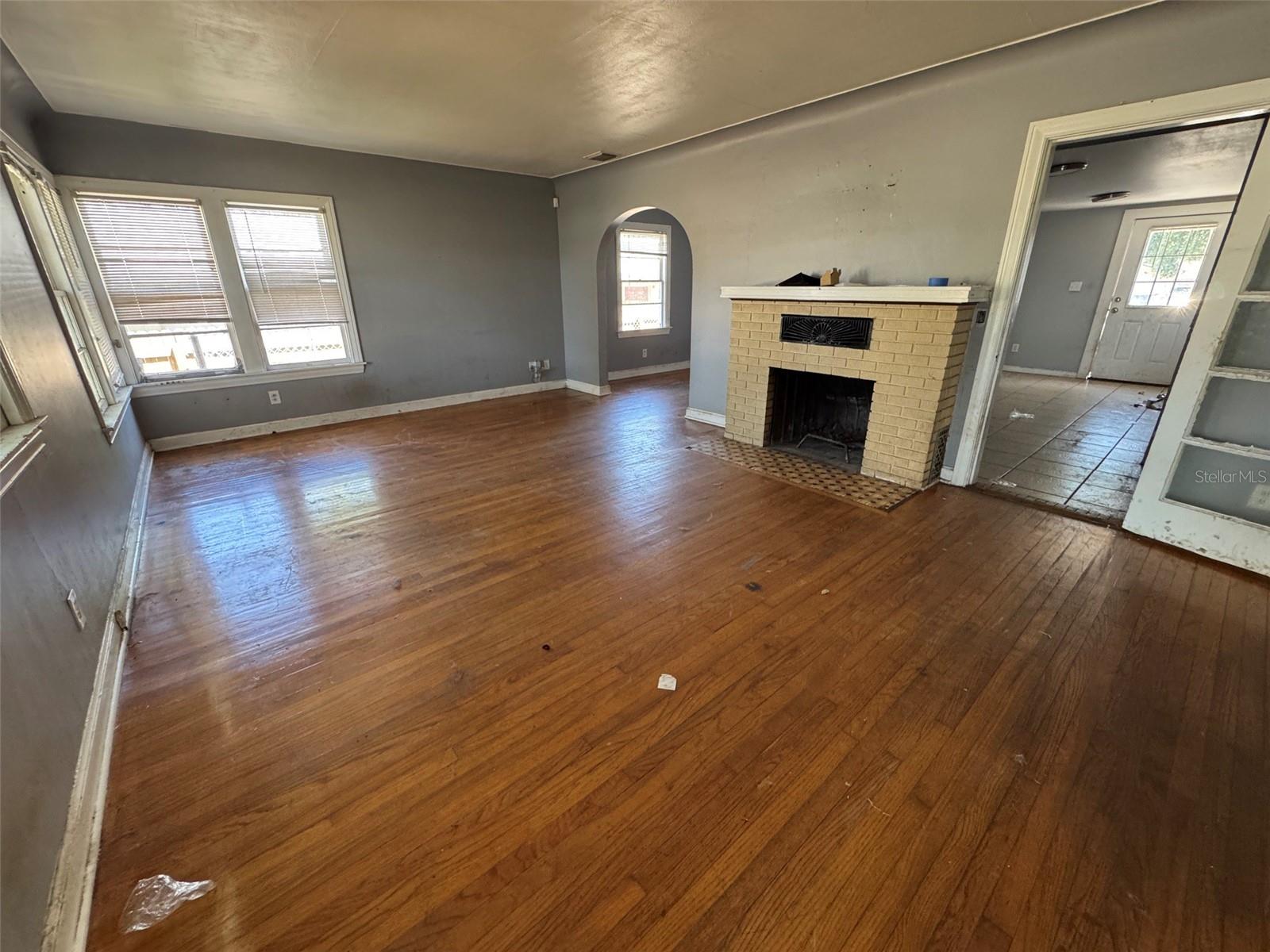 Image 5 of 11 For 536 89th Avenue N