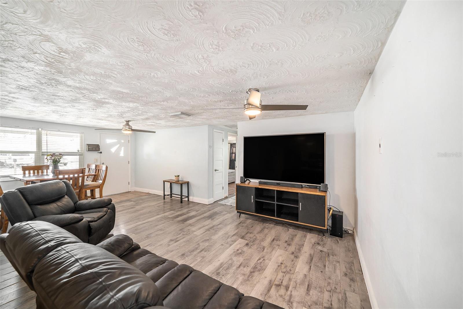 Image 5 of 17 For 3422 Trask Drive
