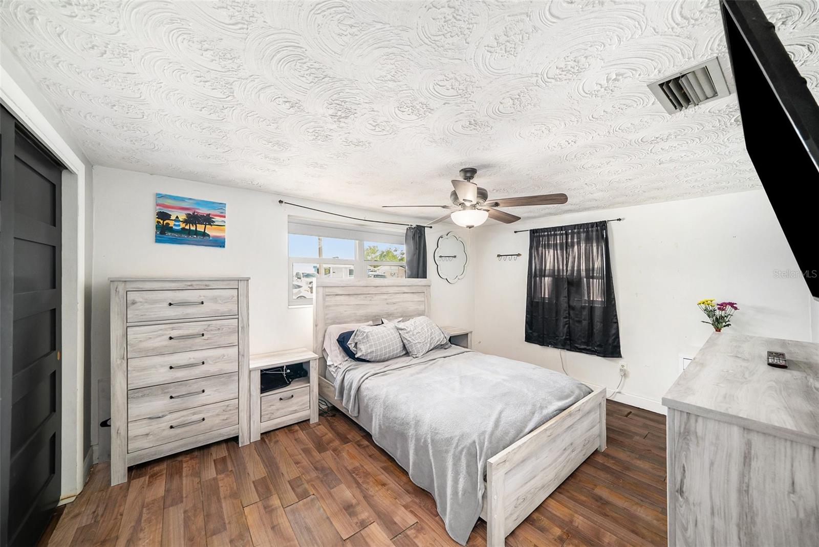 Image 6 of 17 For 3422 Trask Drive