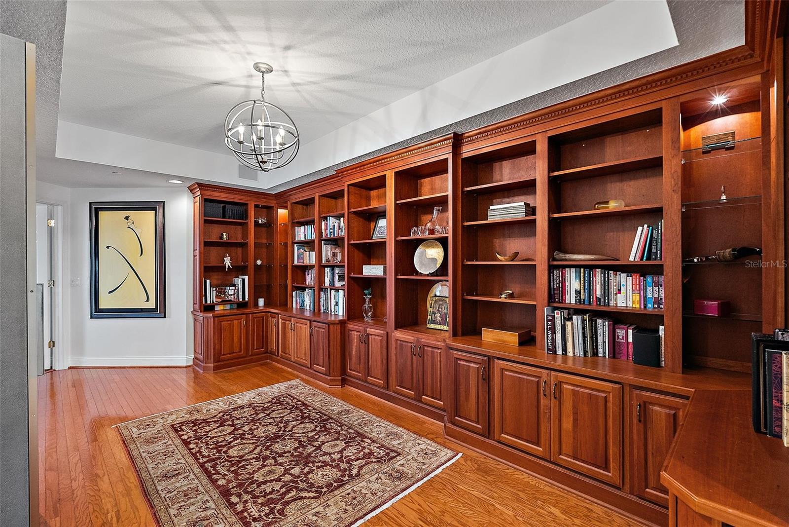 Image 18 of 66 For 555 5th Avenue Ne 424