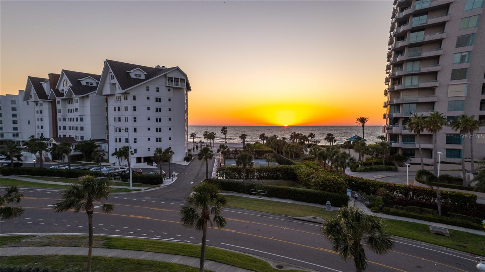 Image 17 of 71 For 1581 Gulf Boulevard 301n