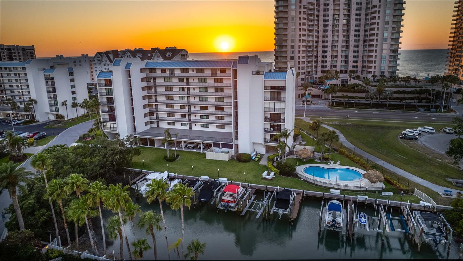 Image 3 of 71 For 1581 Gulf Boulevard 301n