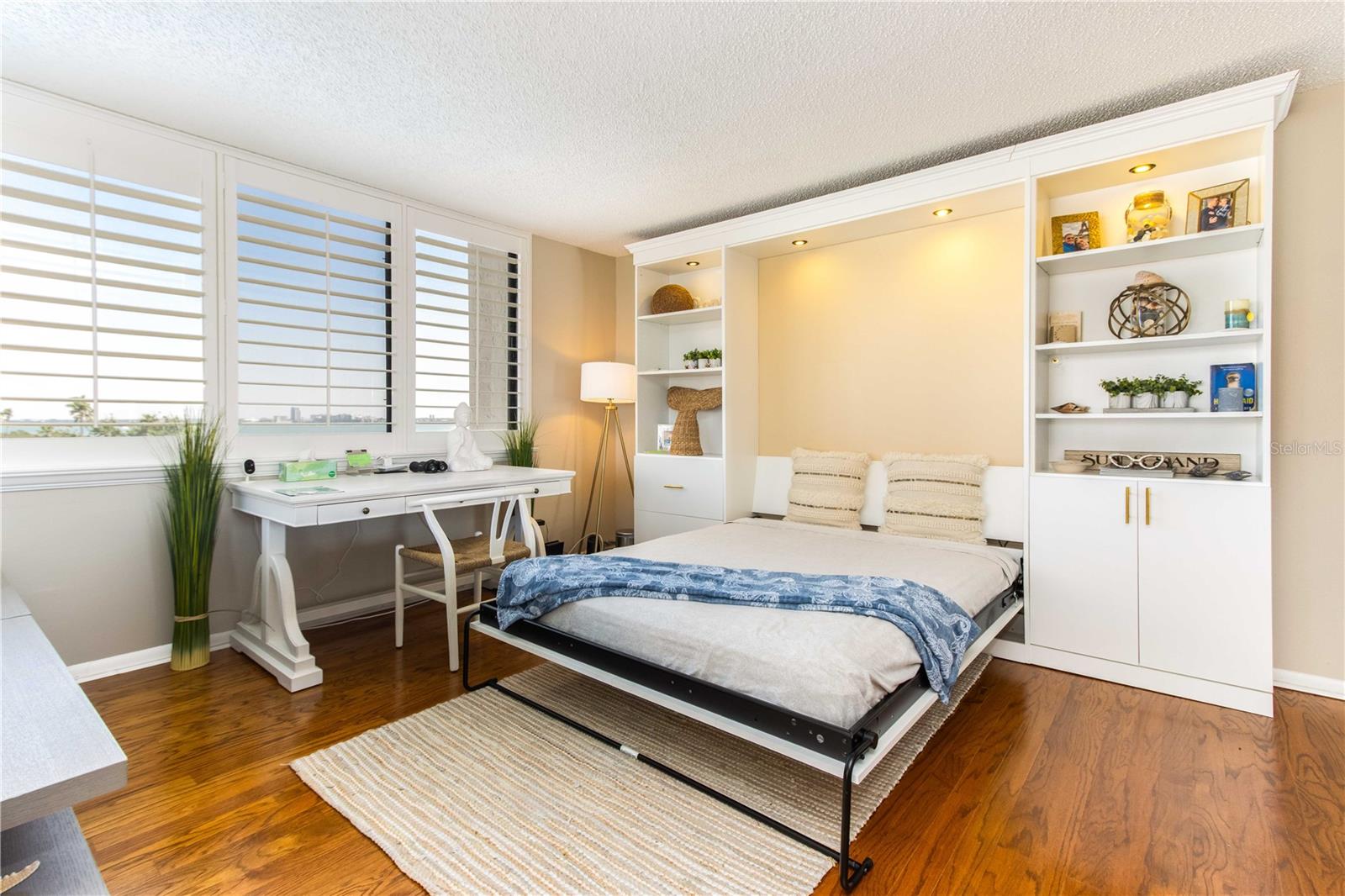 Image 30 of 71 For 1581 Gulf Boulevard 301n