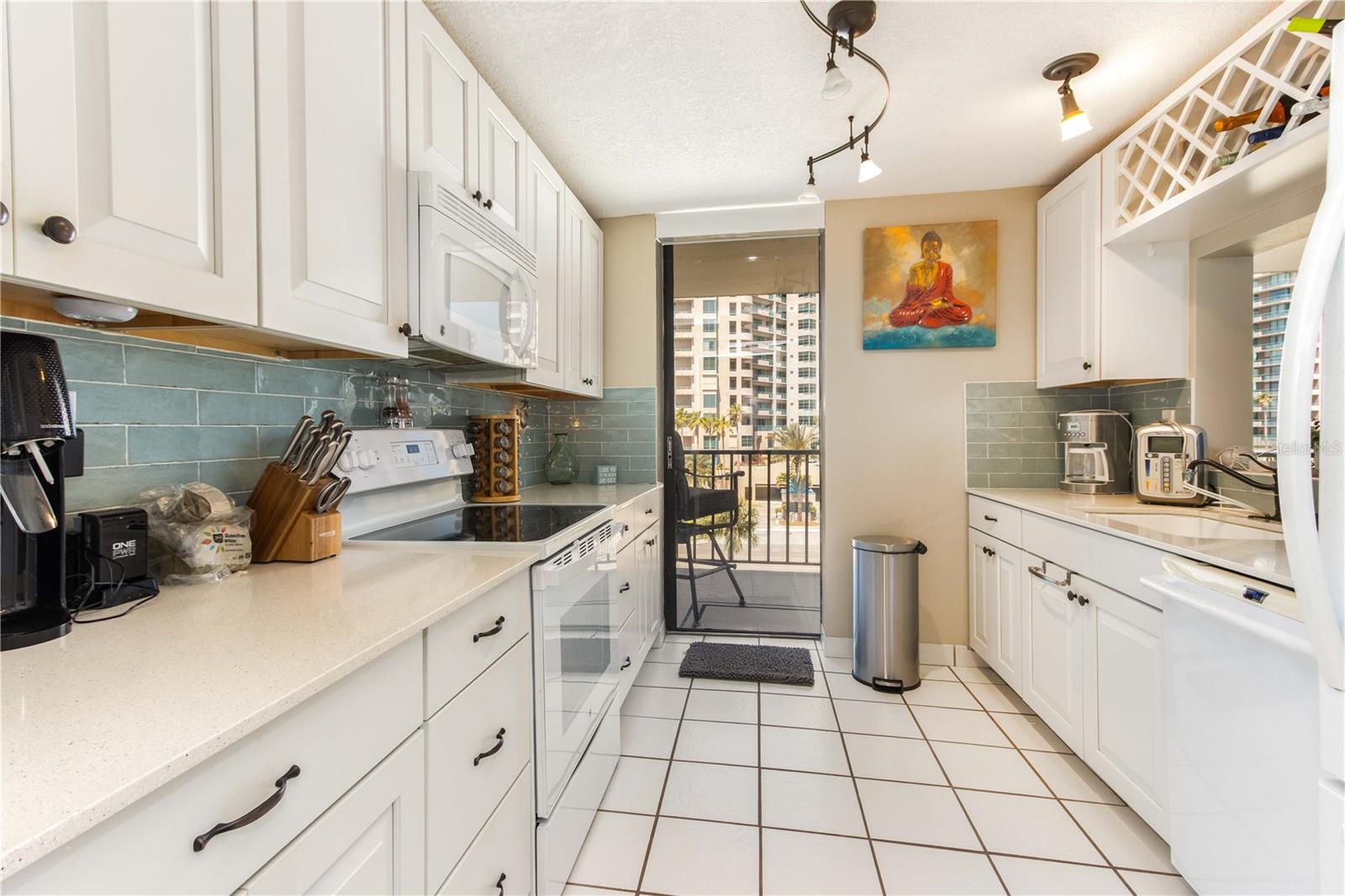 Image 33 of 71 For 1581 Gulf Boulevard 301n