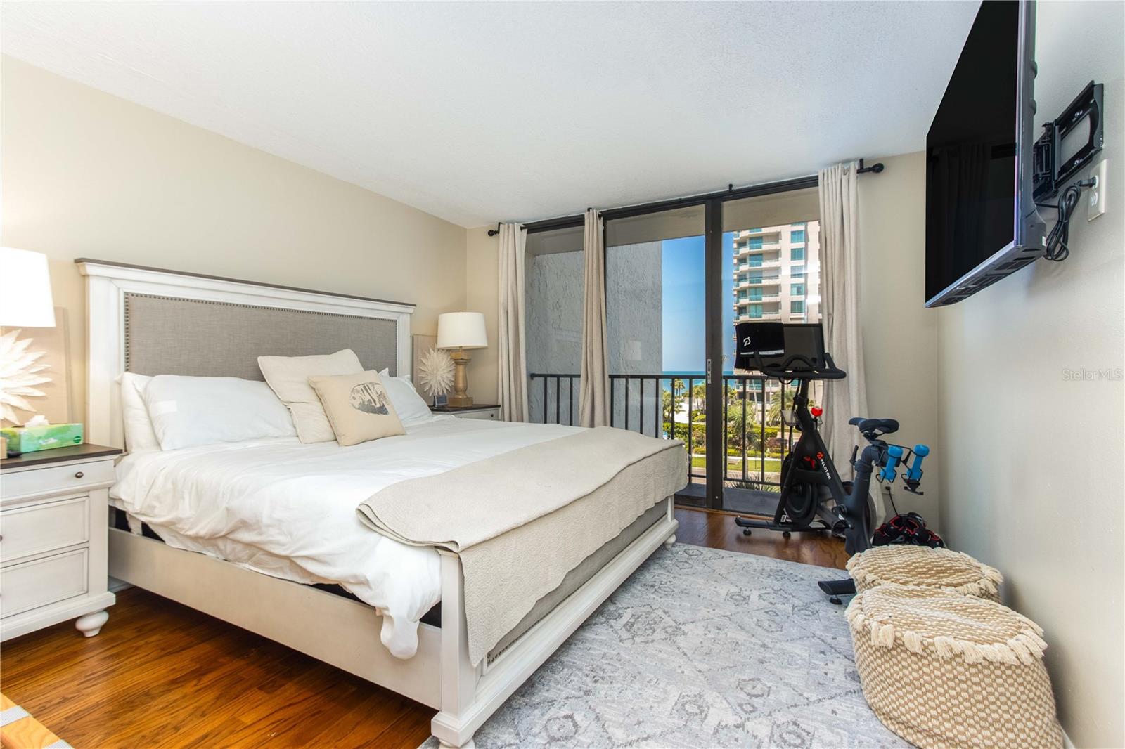 Image 37 of 71 For 1581 Gulf Boulevard 301n