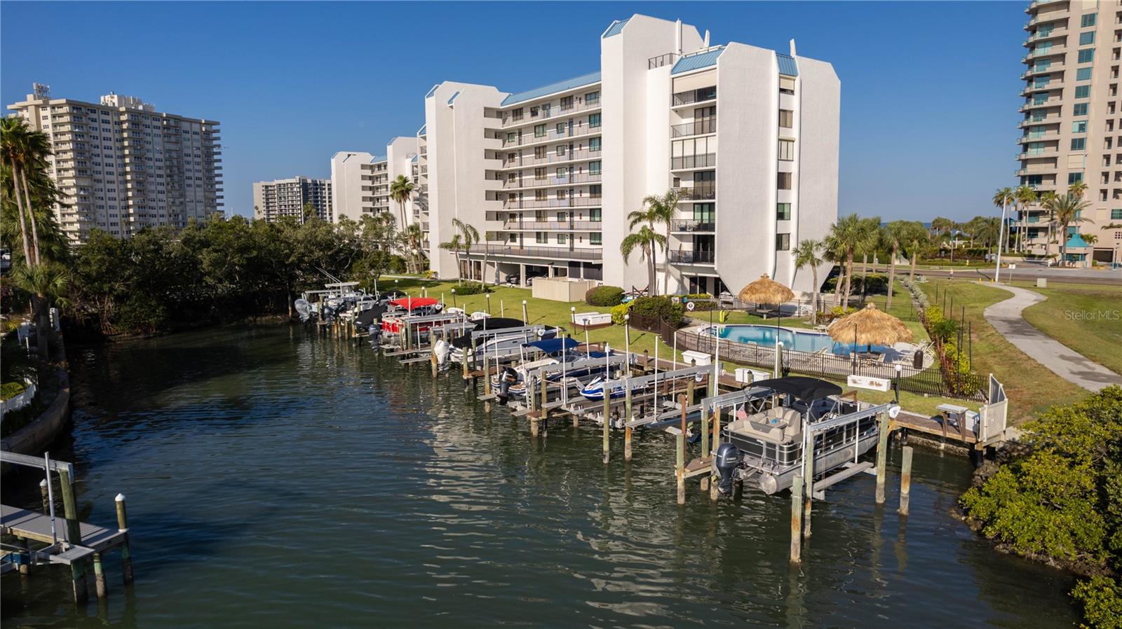 Image 53 of 71 For 1581 Gulf Boulevard 301n