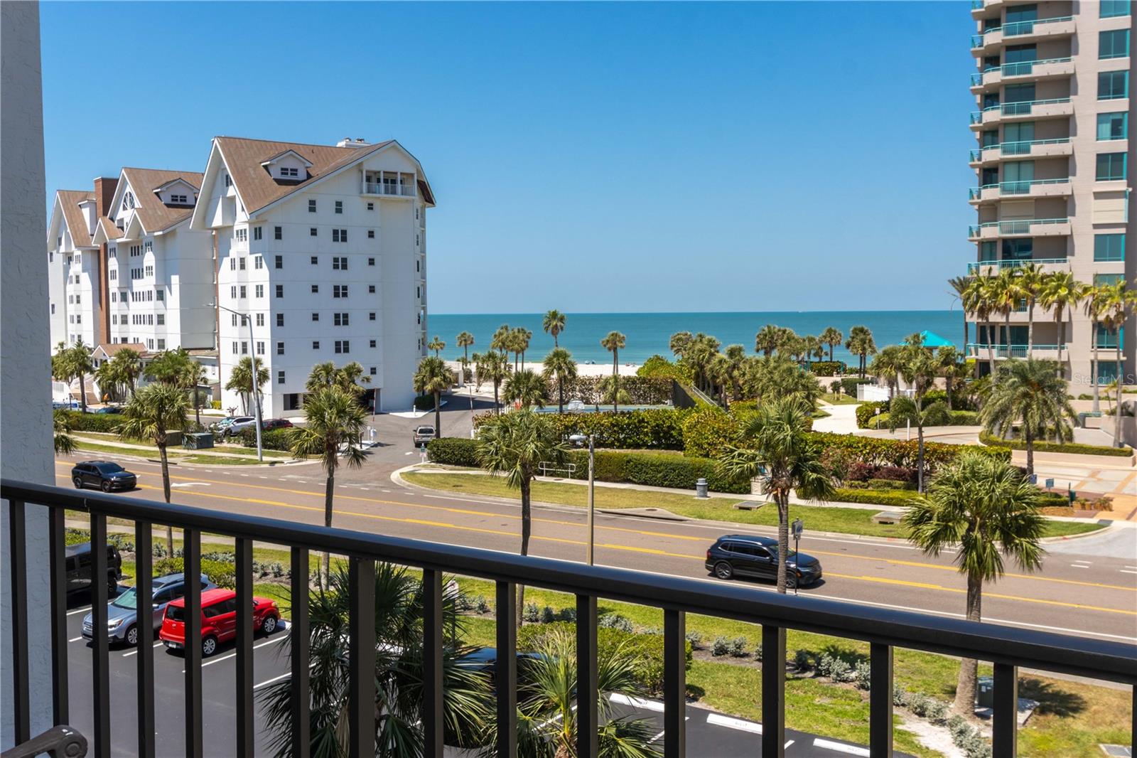 Image 63 of 71 For 1581 Gulf Boulevard 301n
