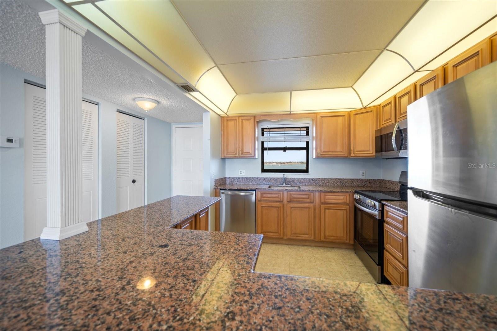 Image 13 of 33 For 1230 Gulf Blvd  603
