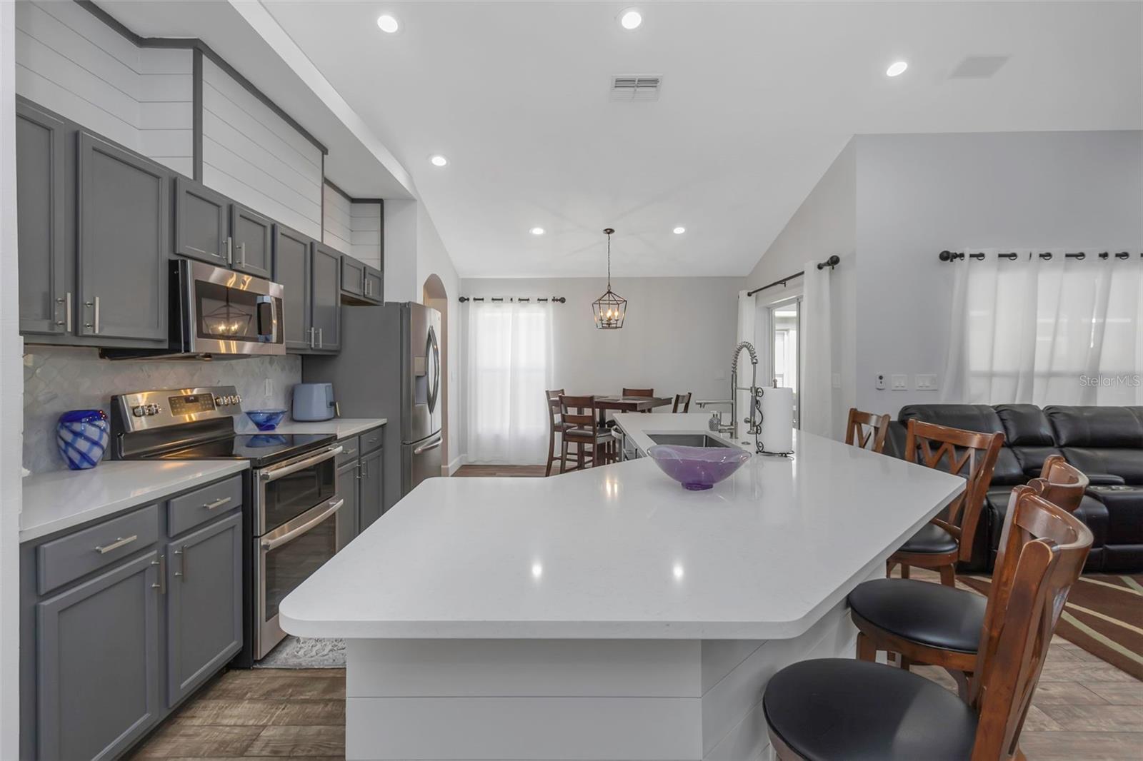Image 22 of 79 For 18836 Maisons Drive