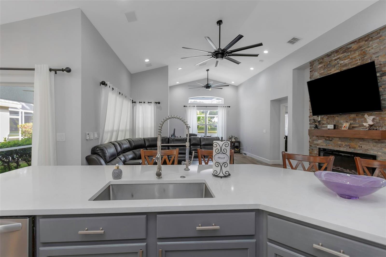 Image 30 of 79 For 18836 Maisons Drive