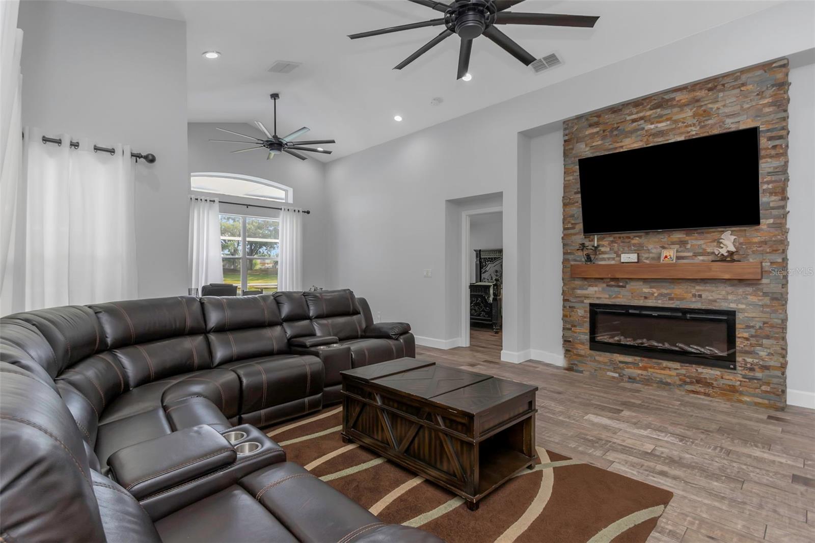 Image 36 of 79 For 18836 Maisons Drive