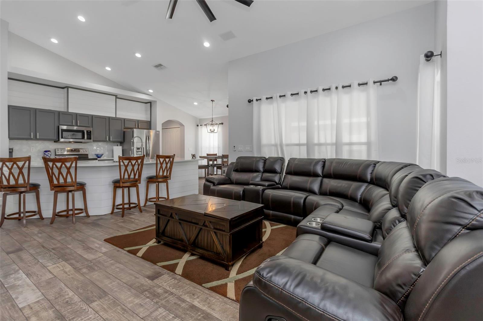 Image 39 of 79 For 18836 Maisons Drive