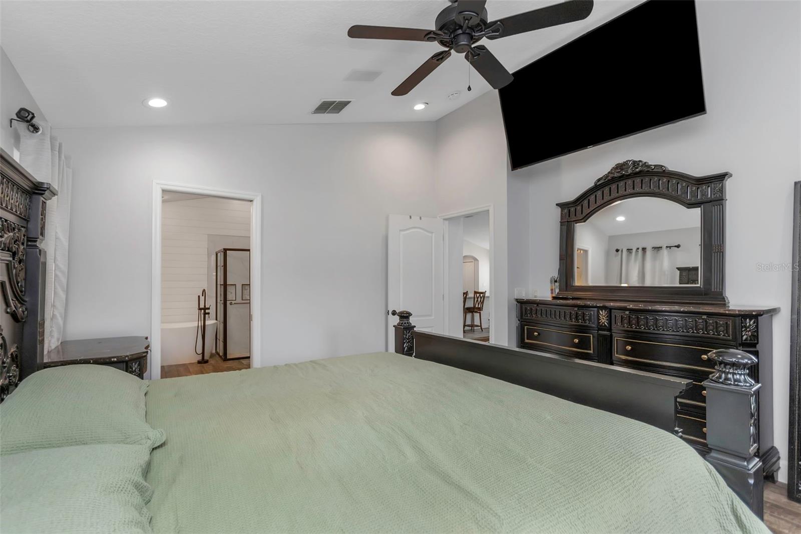 Image 45 of 79 For 18836 Maisons Drive