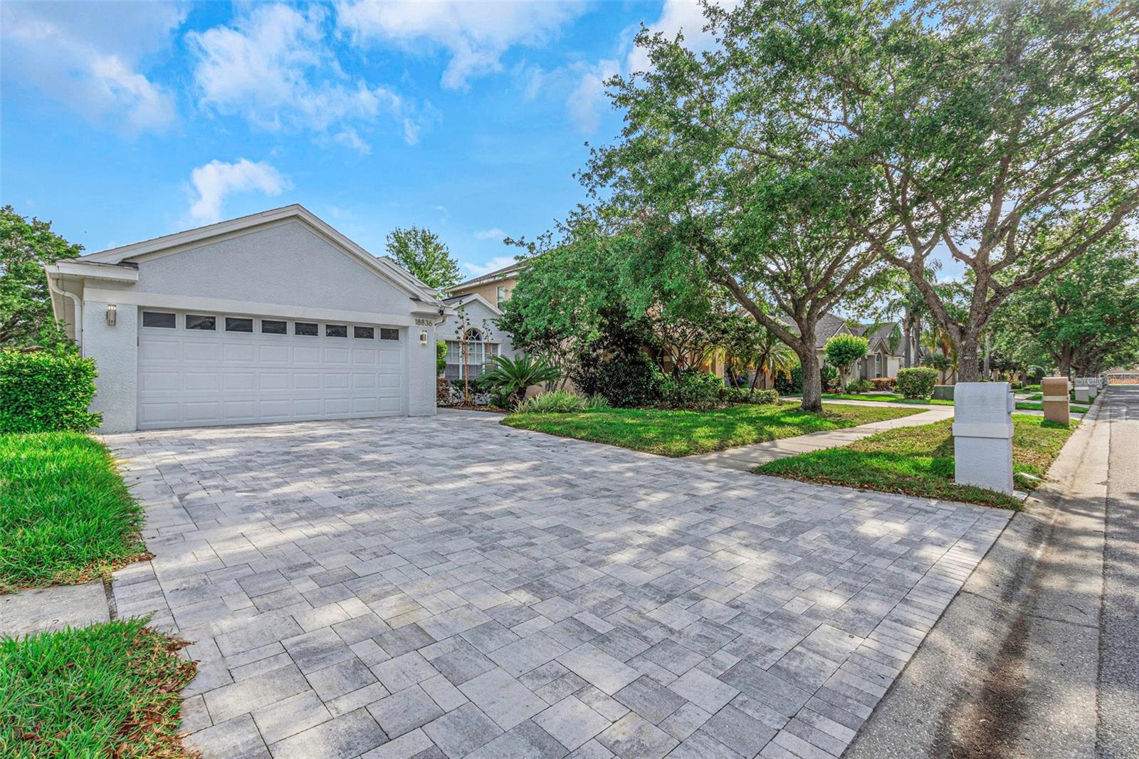 Image 5 of 79 For 18836 Maisons Drive