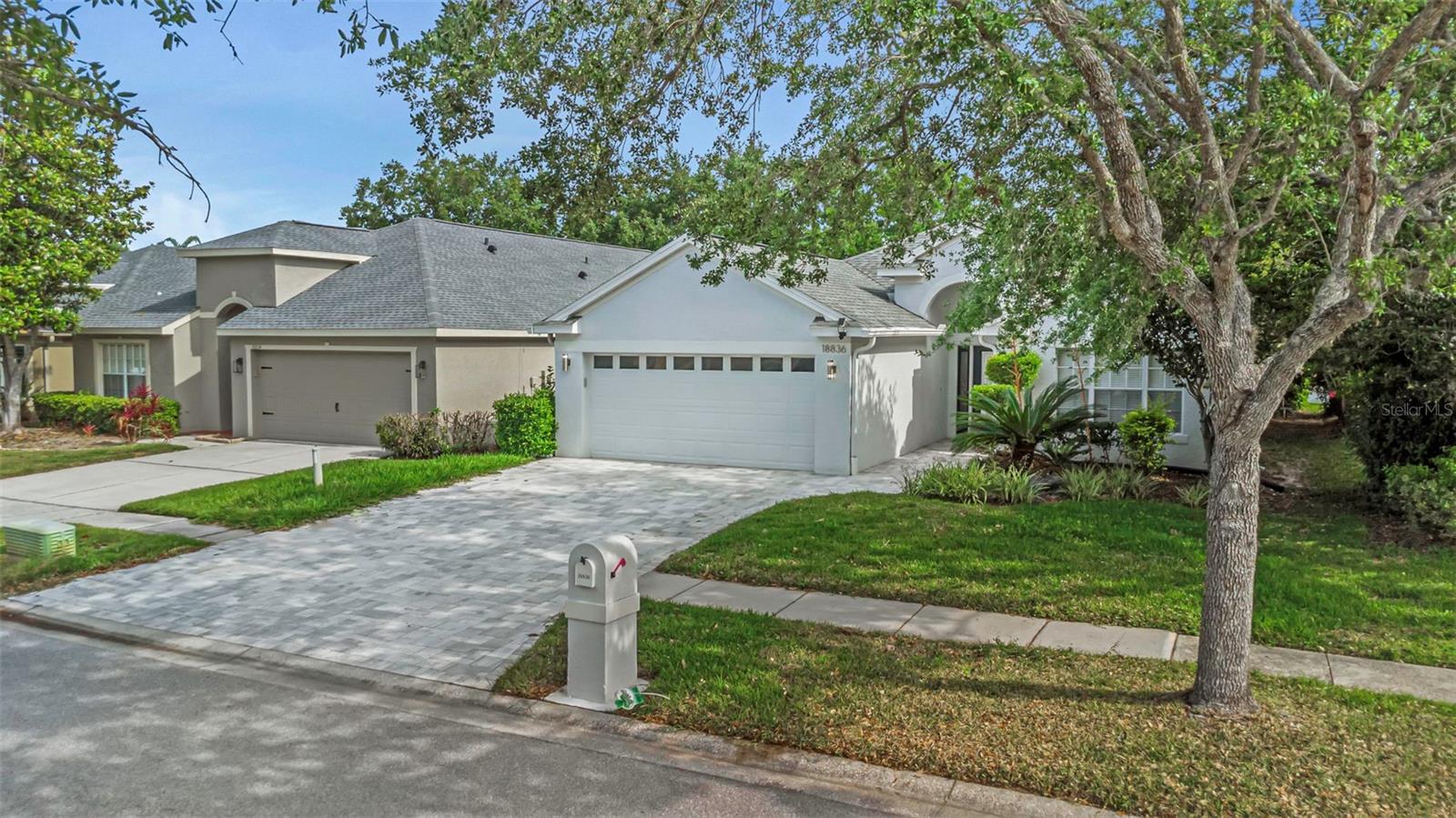 Image 6 of 79 For 18836 Maisons Drive
