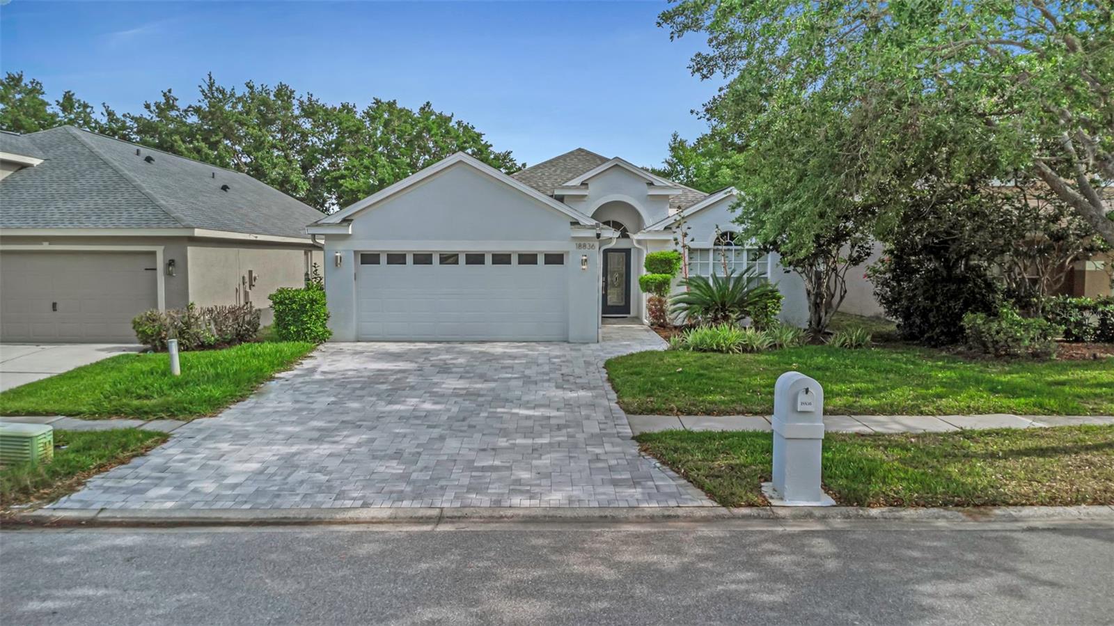 Image 7 of 79 For 18836 Maisons Drive
