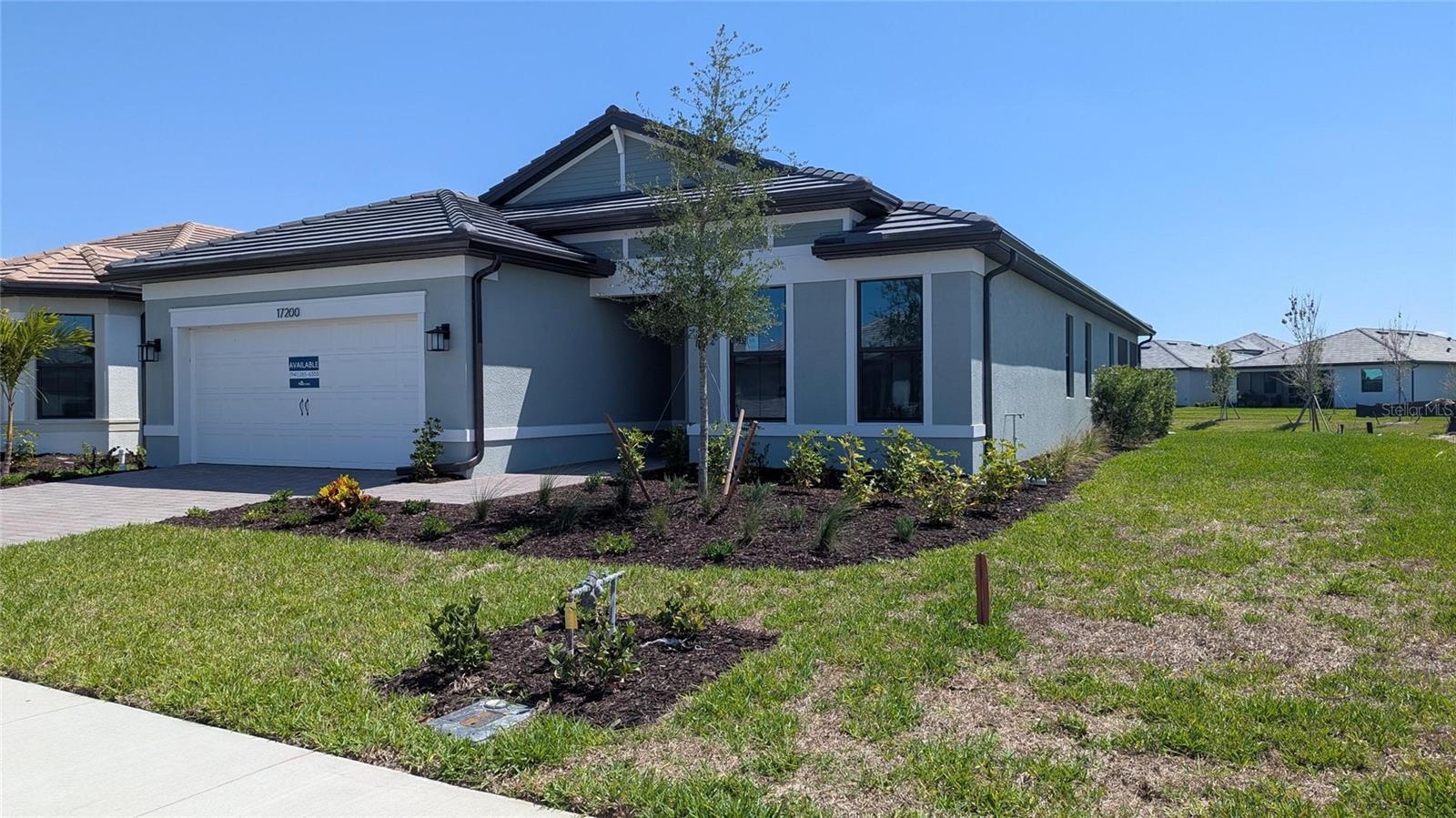 Image 4 of 16 For 17200 Luminous Avenue
