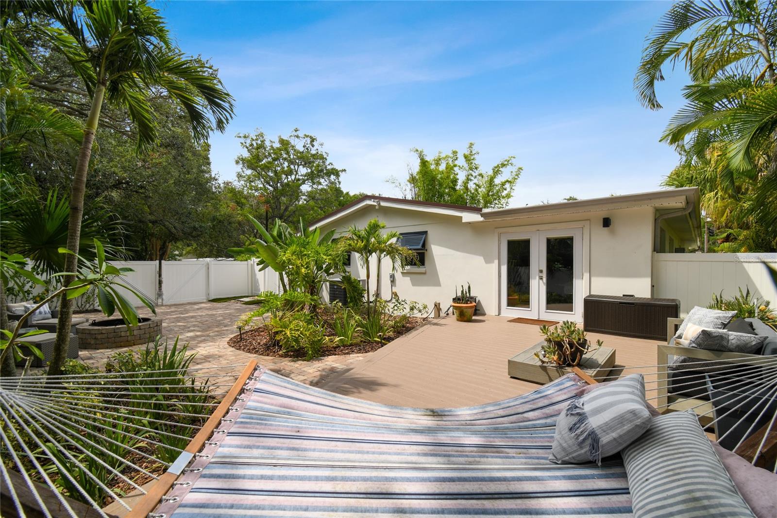Image 33 of 36 For 3304 El Prado Boulevard