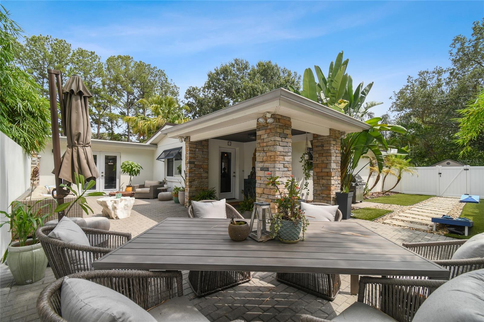 Image 4 of 36 For 3304 El Prado Boulevard