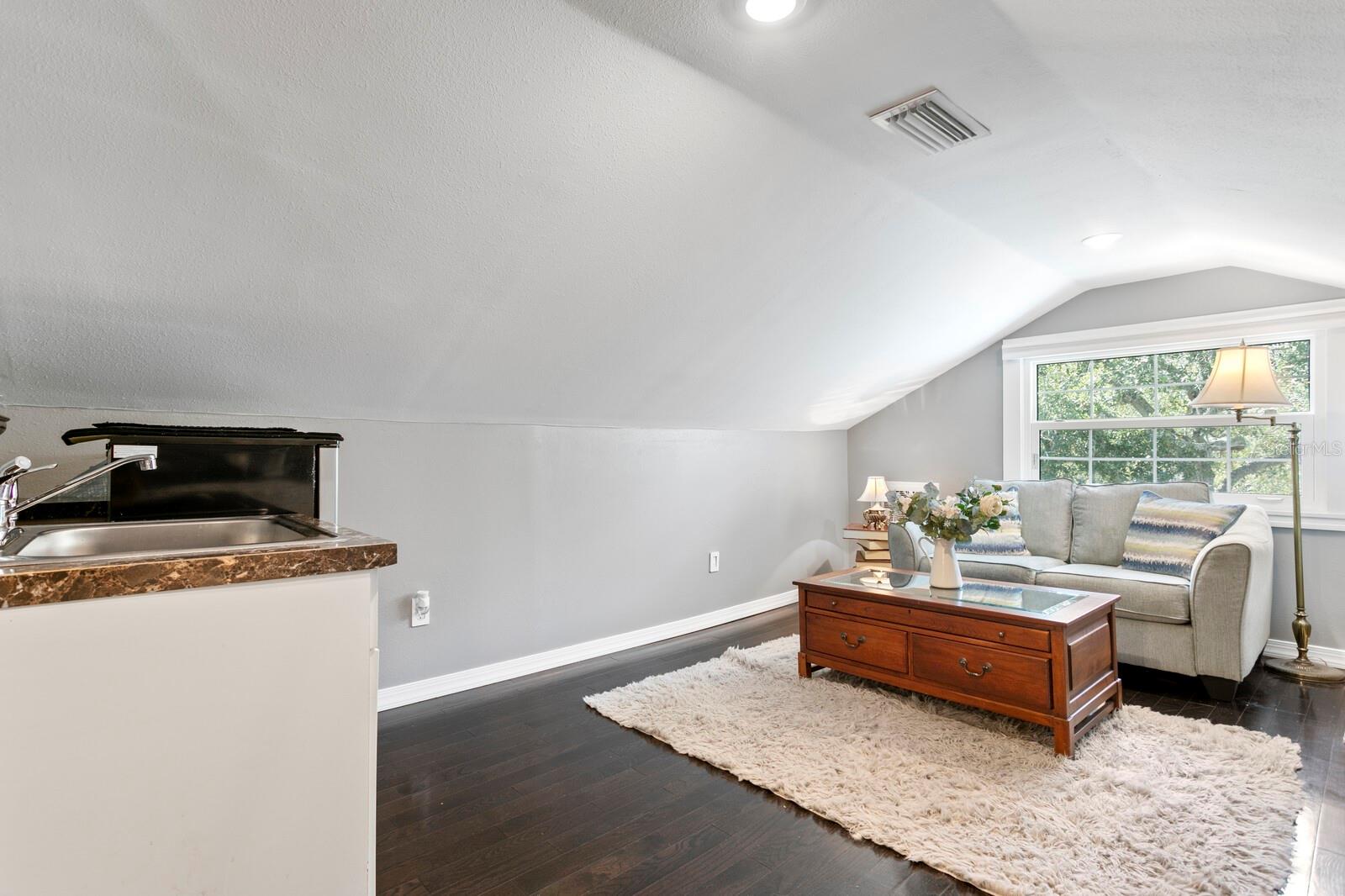 Image 20 of 56 For 2721 12th Street N