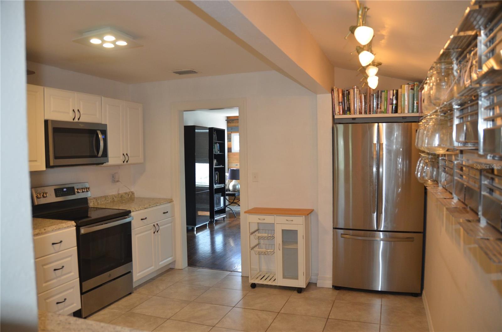 Image 52 of 56 For 2721 12th Street N