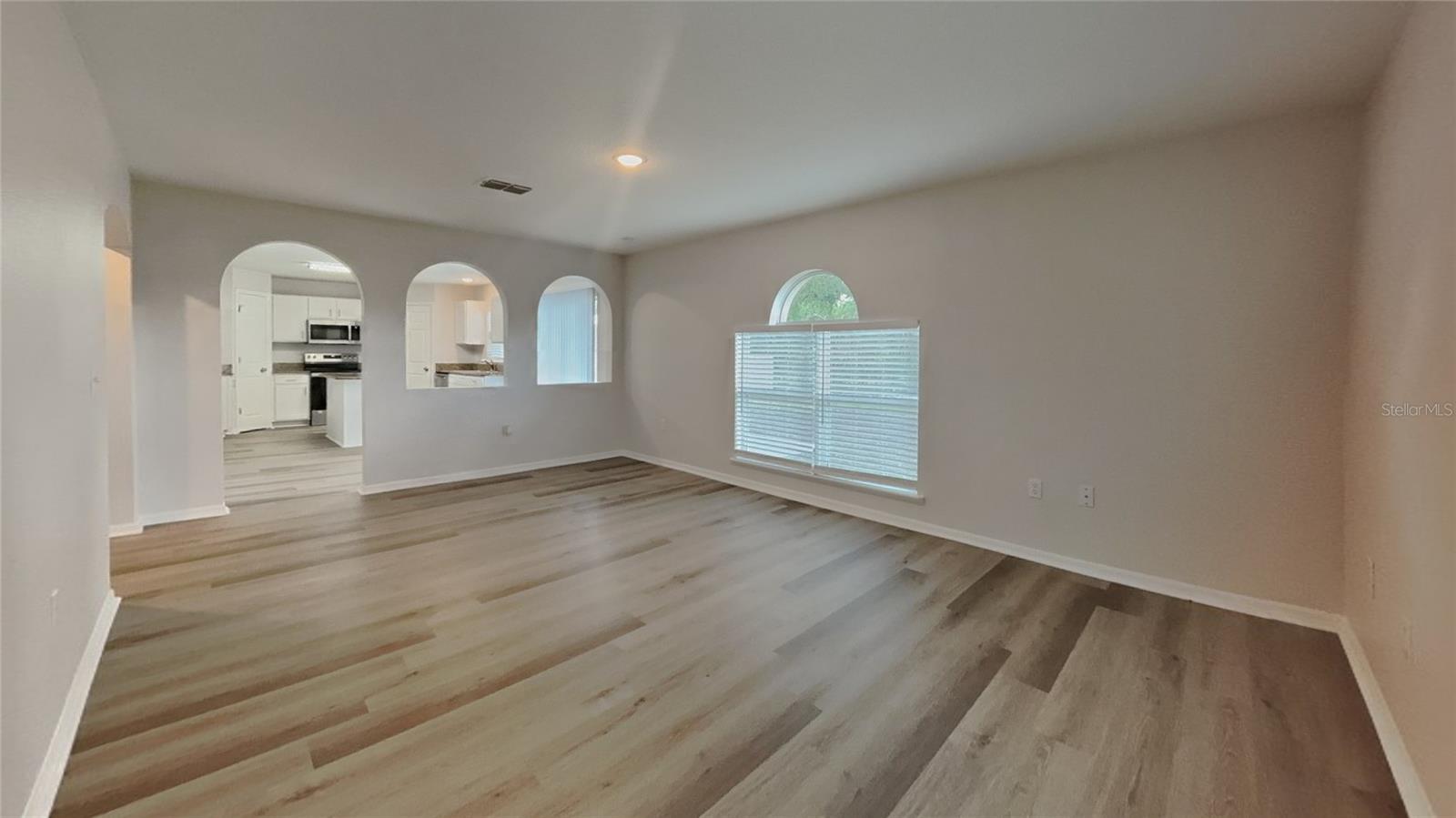 Image 2 of 17 For 105 Evergreen Drive