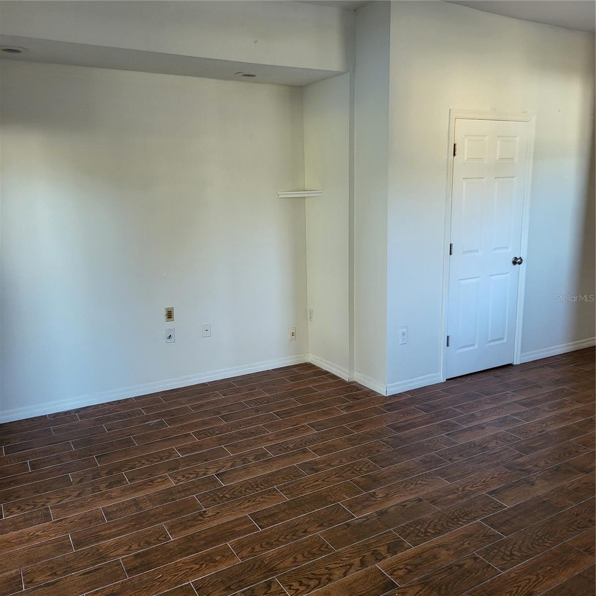 Image 10 of 18 For 18533 Pebble Lake Court