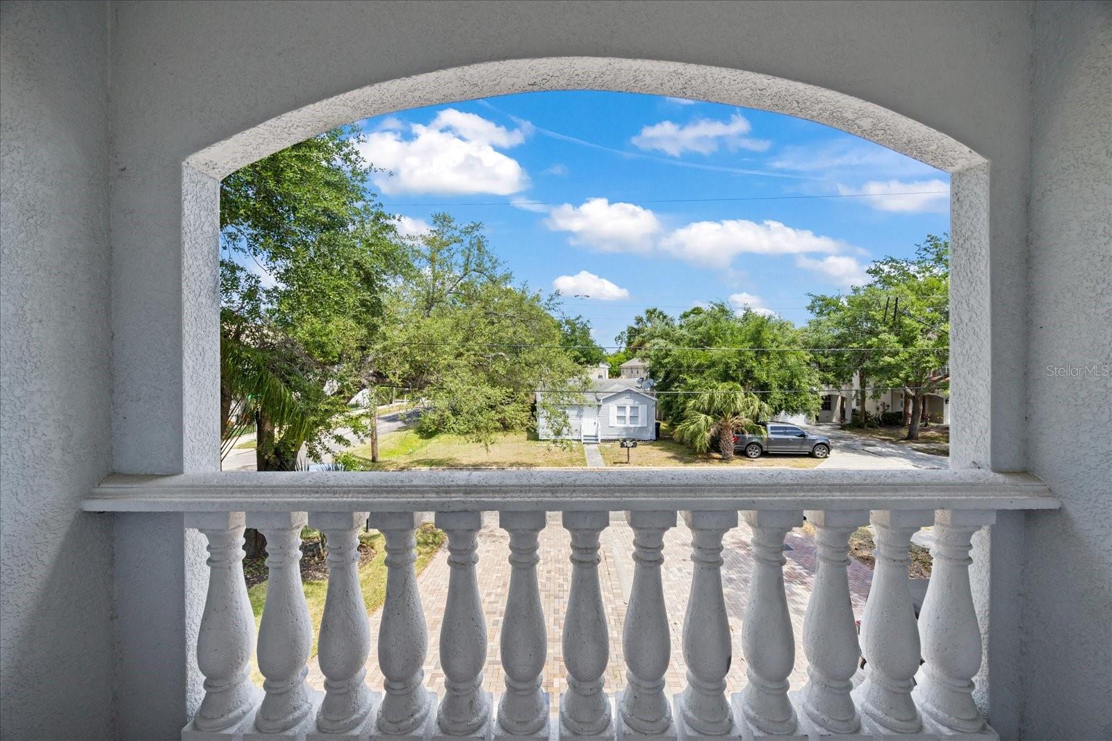 Image 22 of 42 For 2622 Horatio Street