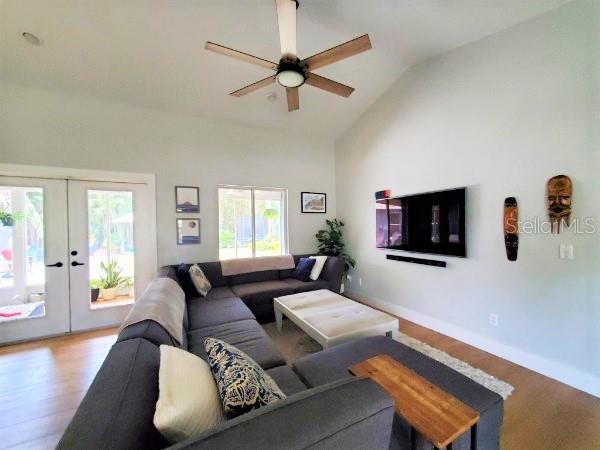 Image 3 of 15 For 3116 Pearl Avenue