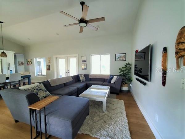 Image 4 of 15 For 3116 Pearl Avenue