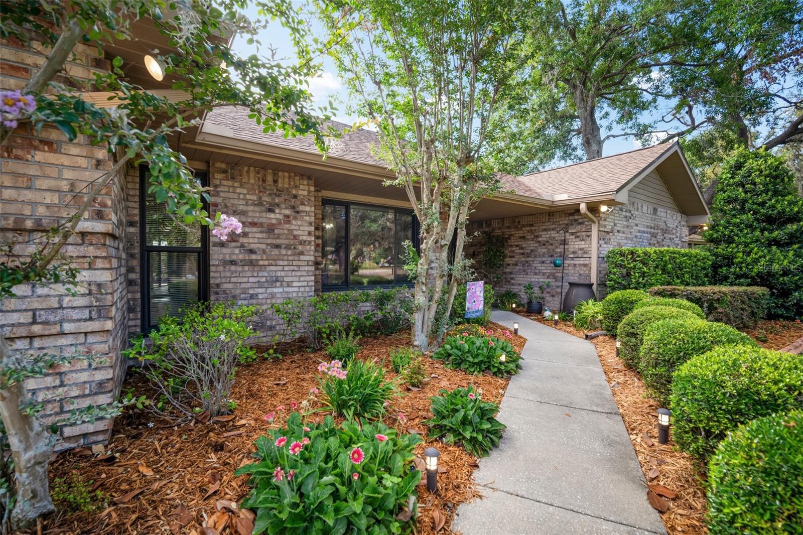 Listing photo id 0 for 3427 Forest Bridge Circle