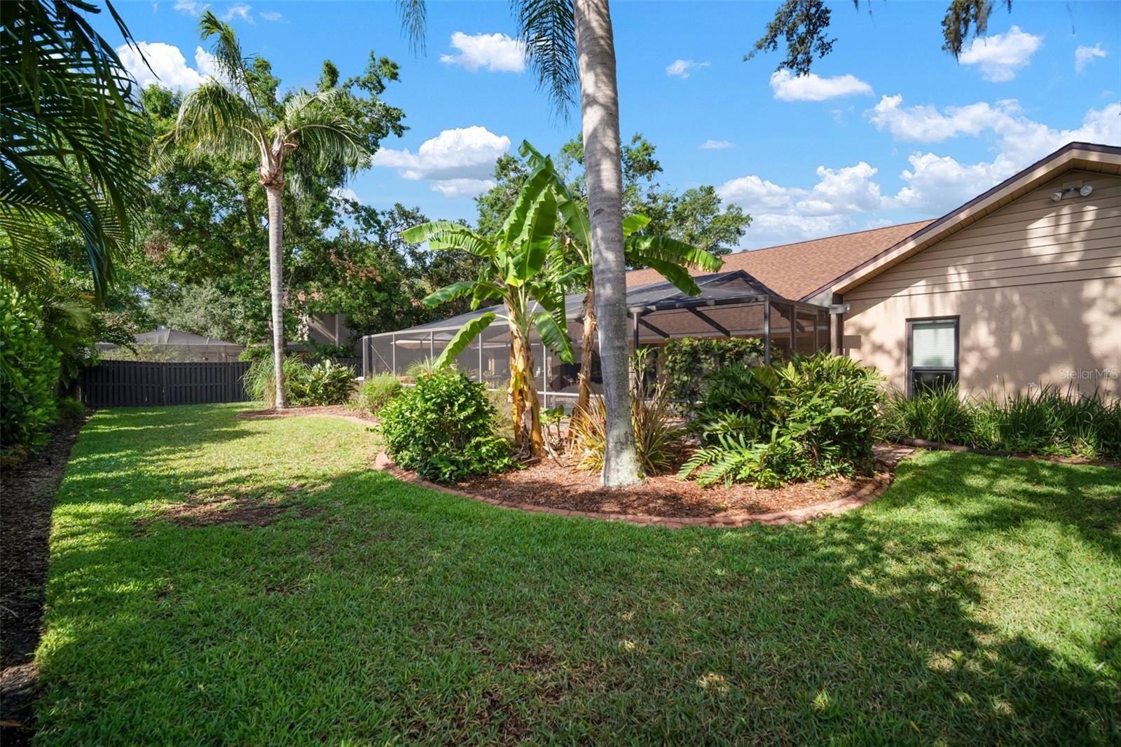 Listing photo id 39 for 3427 Forest Bridge Circle