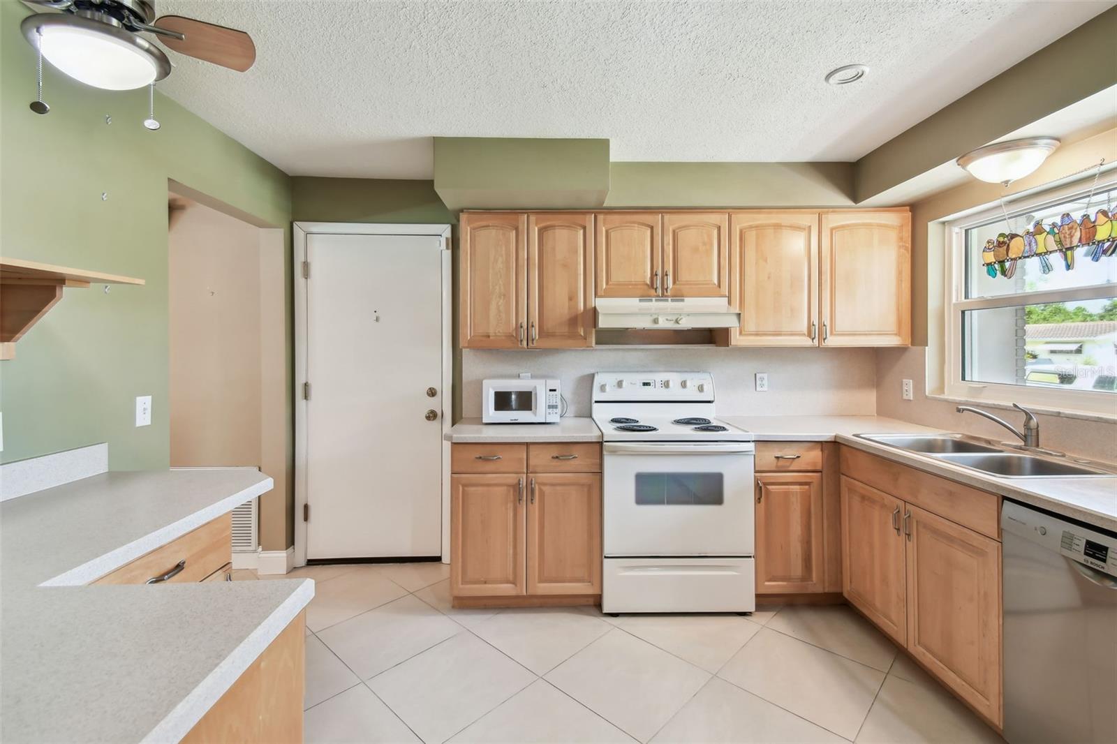 Image 17 of 68 For 3072 Keene Park Drive